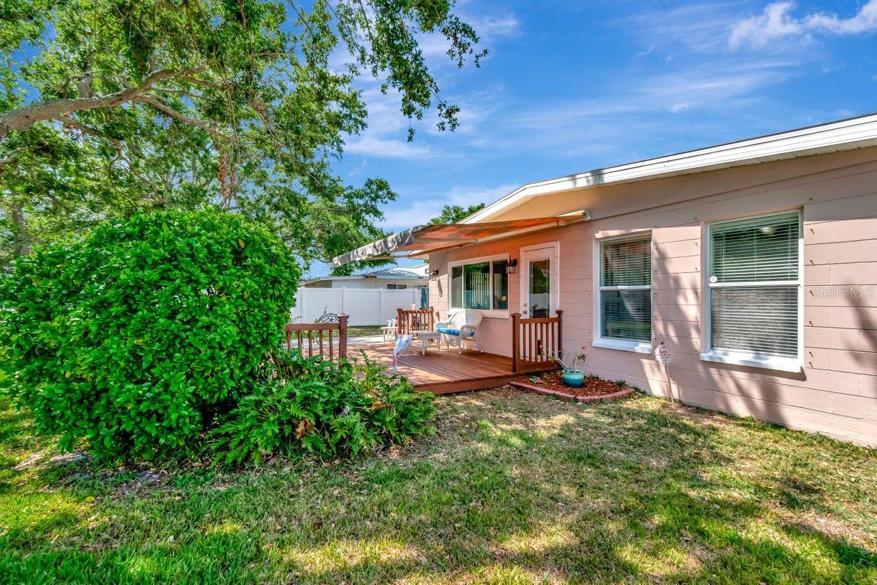Image 31 of 46 For 940 43rd Avenue Ne
