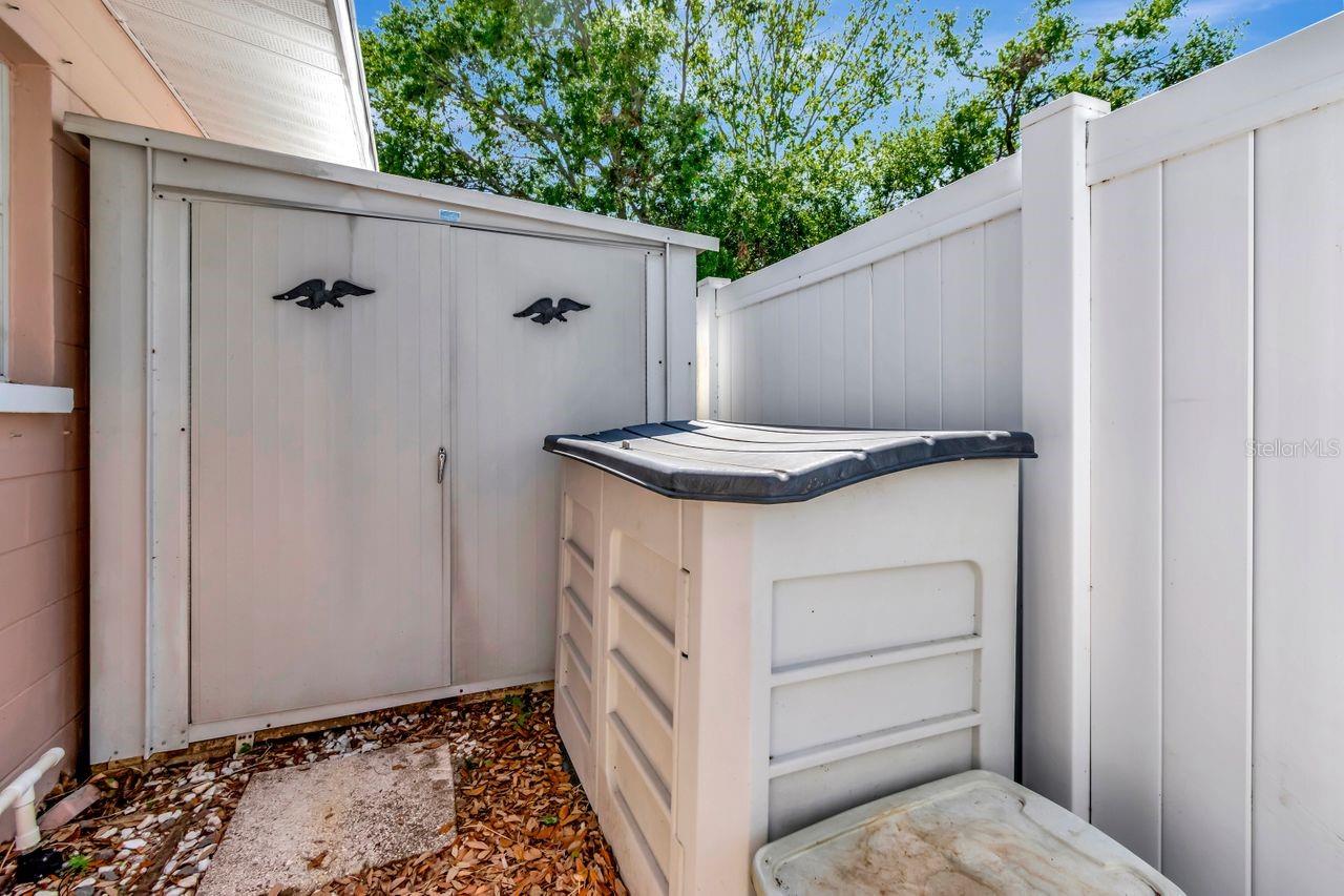 Image 45 of 46 For 940 43rd Avenue Ne