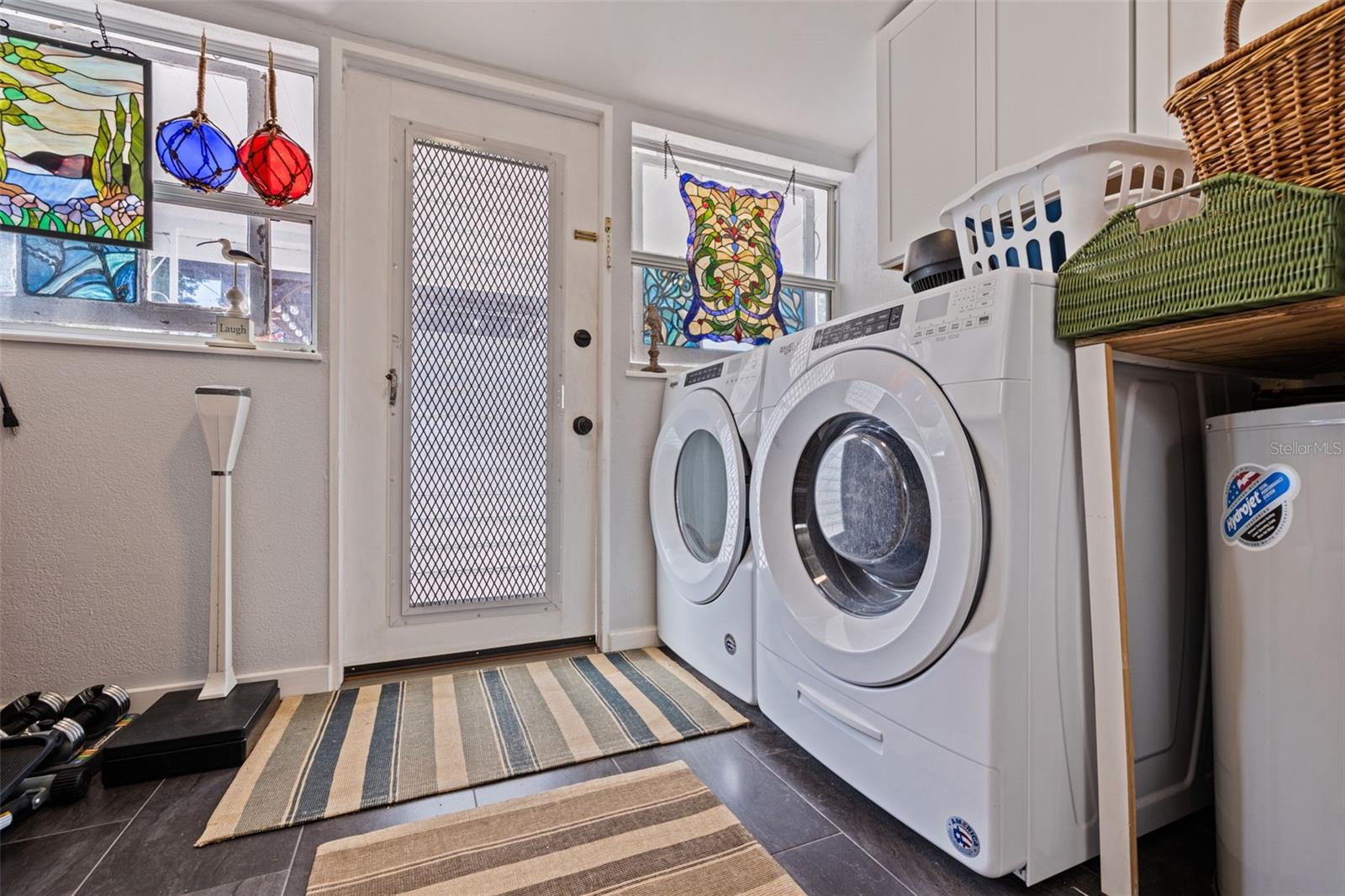 Image 17 of 39 For 4426 3rd Avenue N
