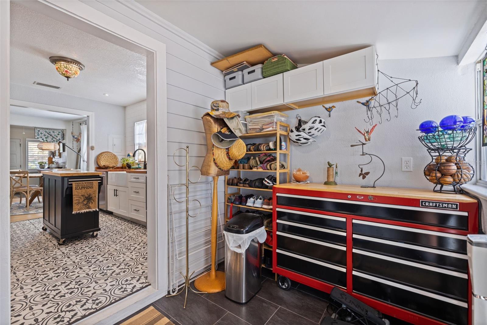 Image 18 of 39 For 4426 3rd Avenue N