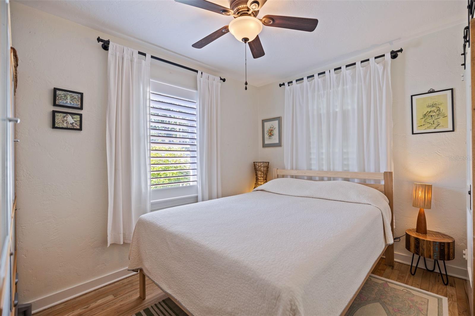 Image 21 of 39 For 4426 3rd Avenue N