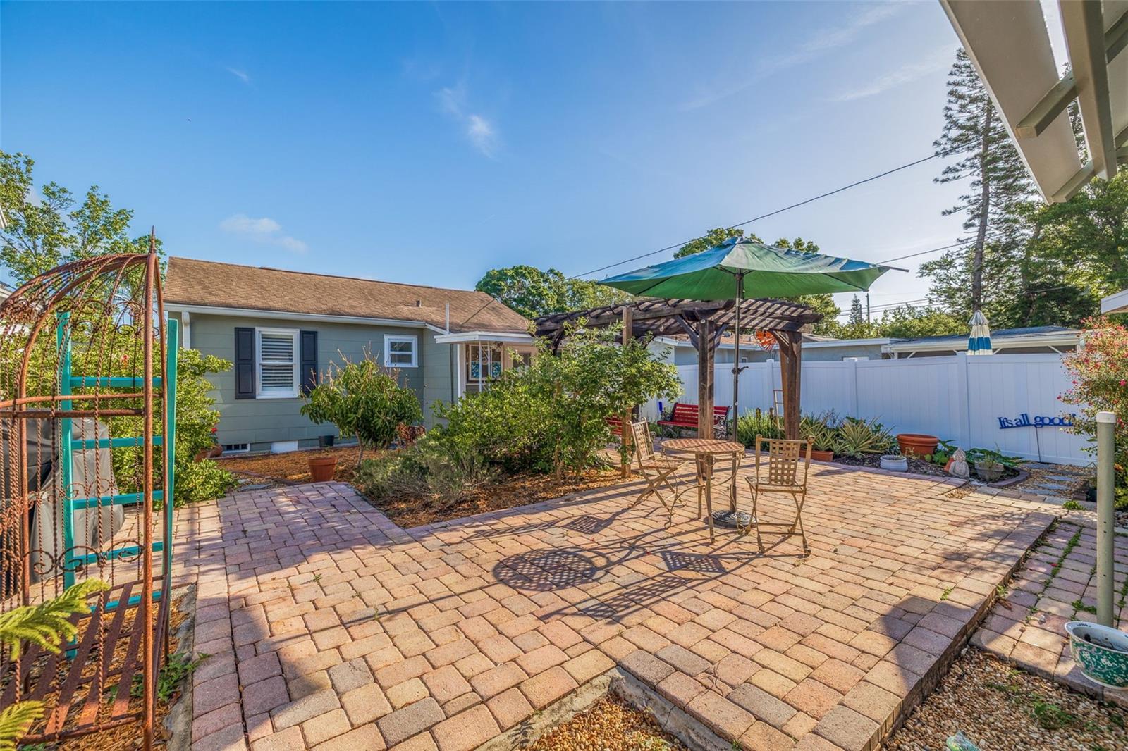 Image 27 of 39 For 4426 3rd Avenue N