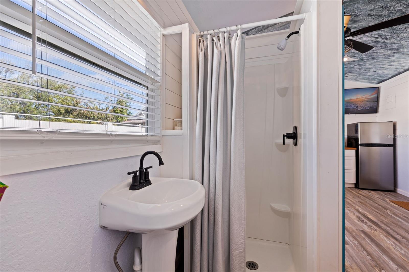 Image 33 of 39 For 4426 3rd Avenue N