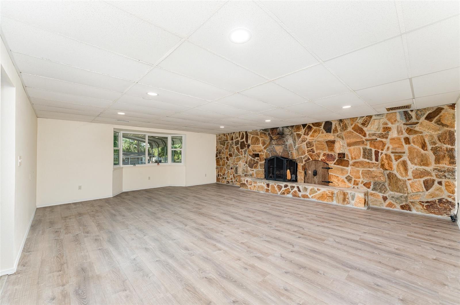 Image 19 of 30 For 803 Mccranie Road