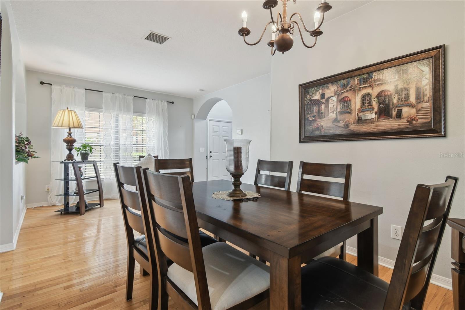 Image 18 of 82 For 30130 Mossbank Drive