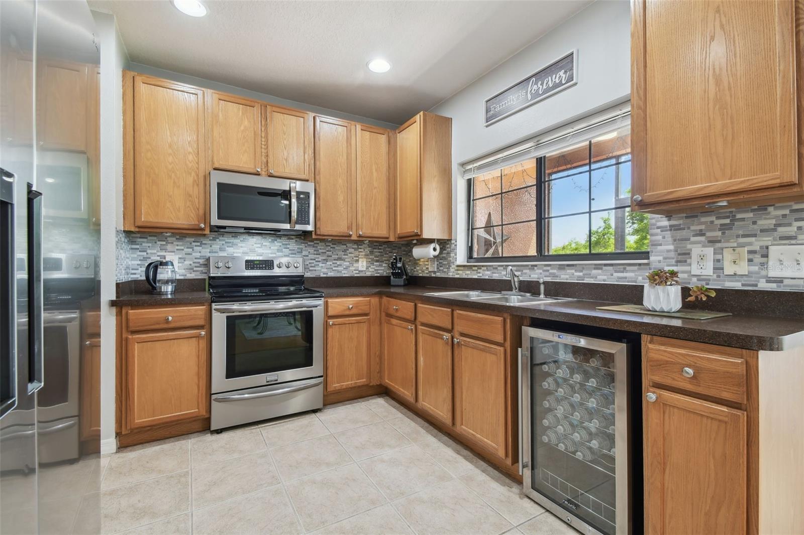 Image 25 of 82 For 30130 Mossbank Drive