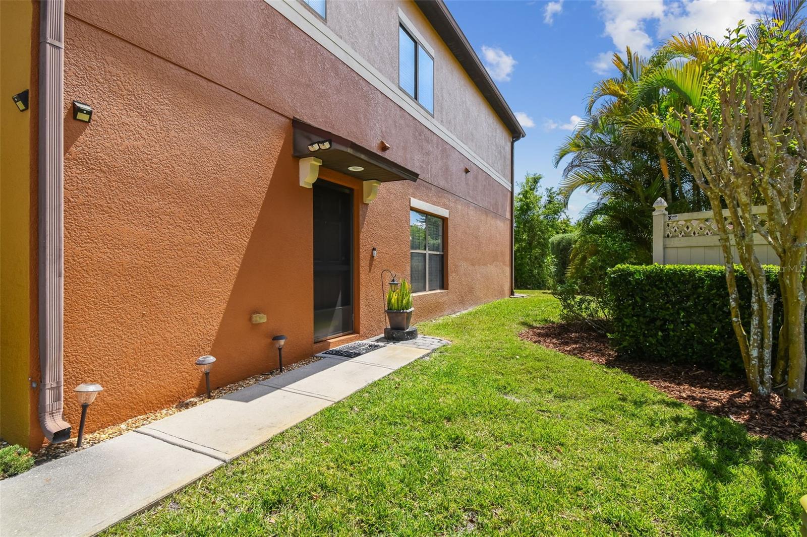 Image 8 of 82 For 30130 Mossbank Drive