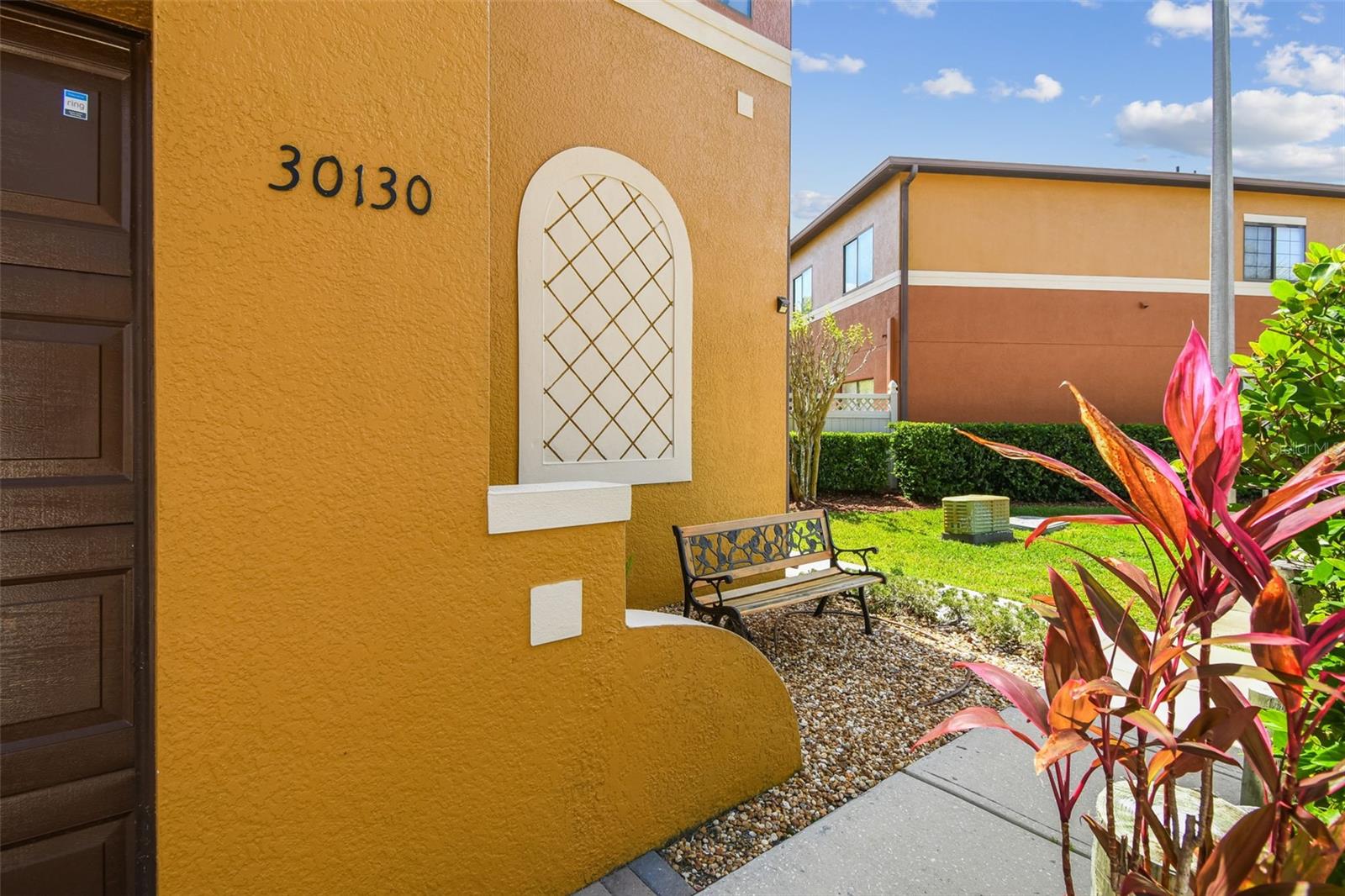 Image 9 of 82 For 30130 Mossbank Drive