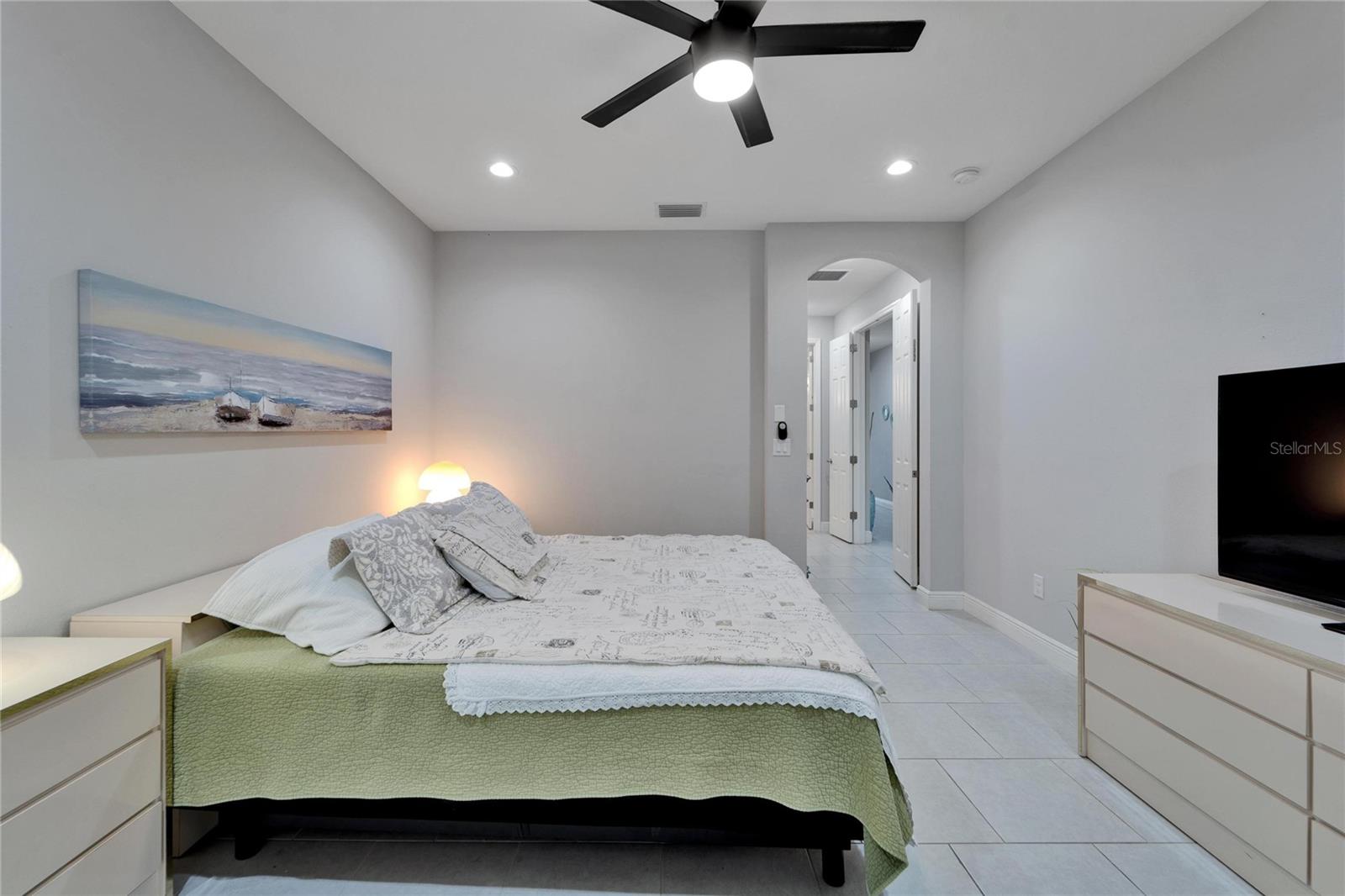 Image 24 of 87 For 606 Winterside Drive