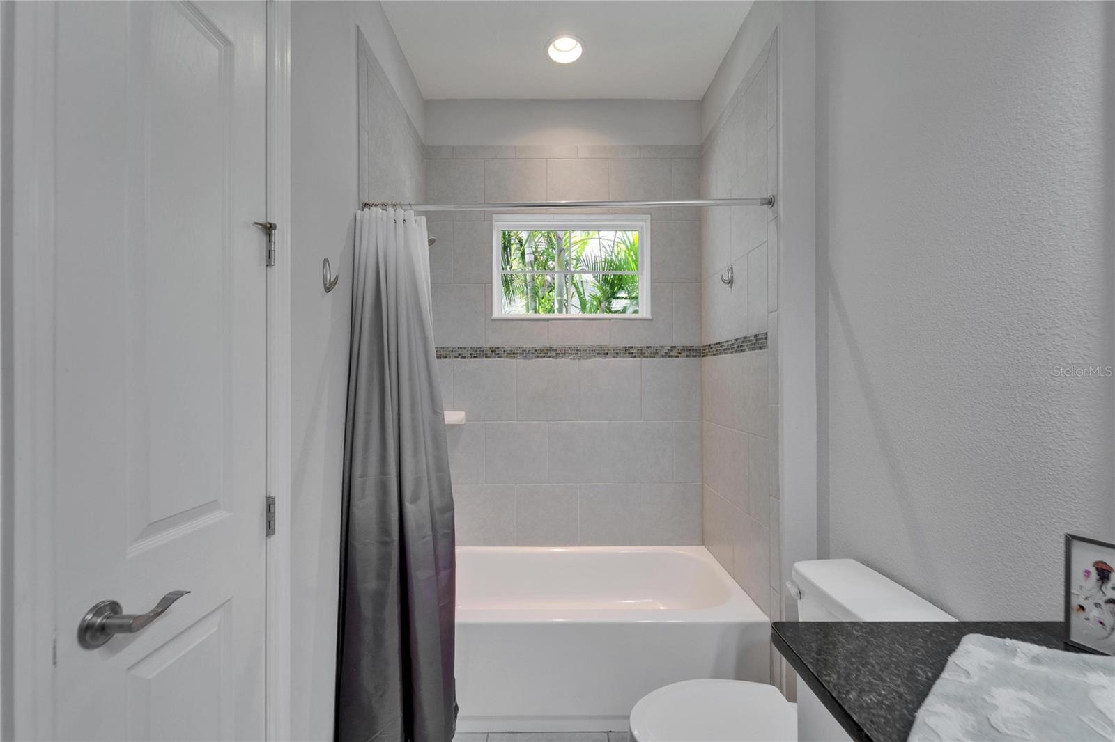 Image 39 of 87 For 606 Winterside Drive