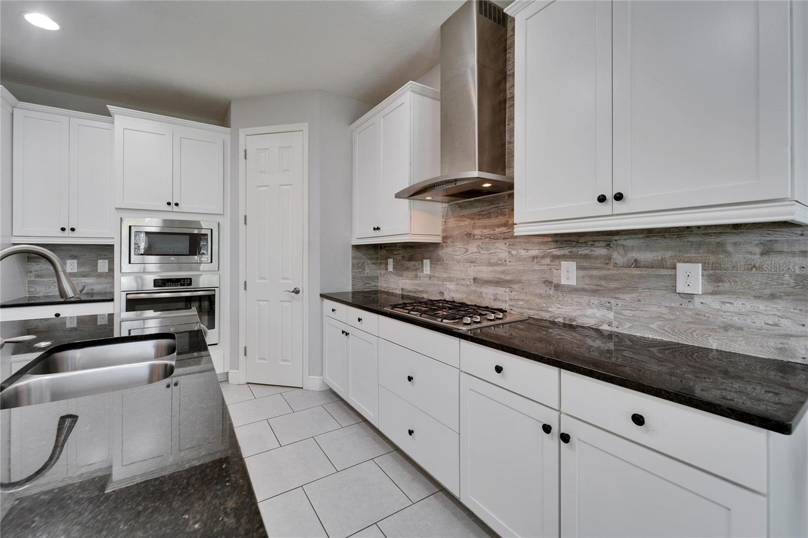 Image 53 of 87 For 606 Winterside Drive