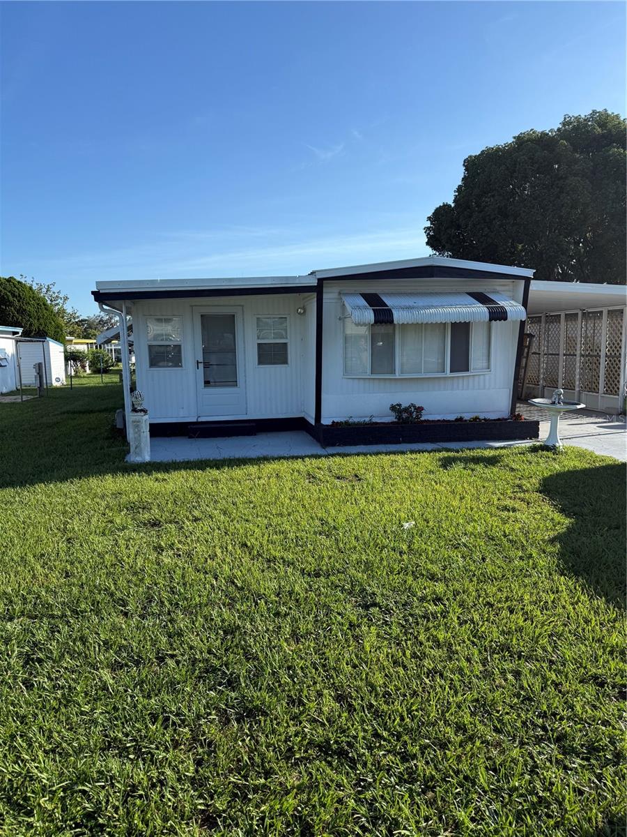 Image 2 of 21 For 37931 Palmetto Palm Drive