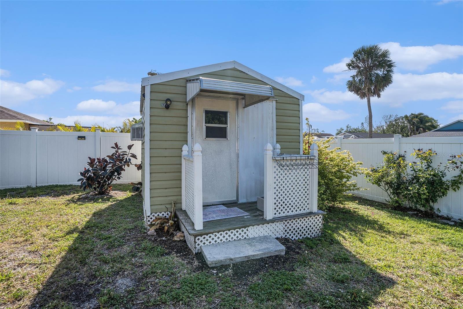 Image 24 of 32 For 1601 14th Street W