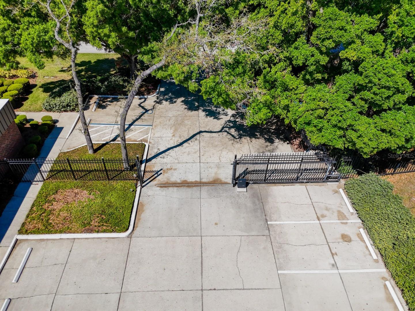 Image 13 of 55 For 5421 59th Street