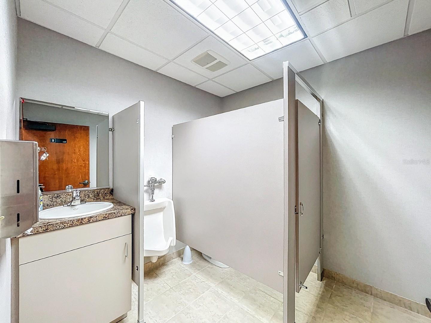 Image 39 of 55 For 5421 59th Street