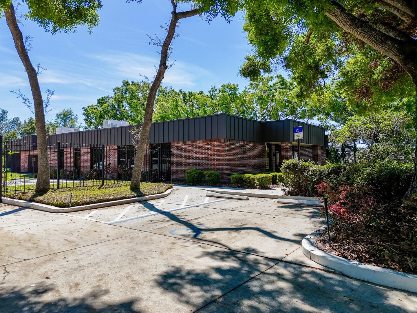 Image 4 of 55 For 5421 59th Street