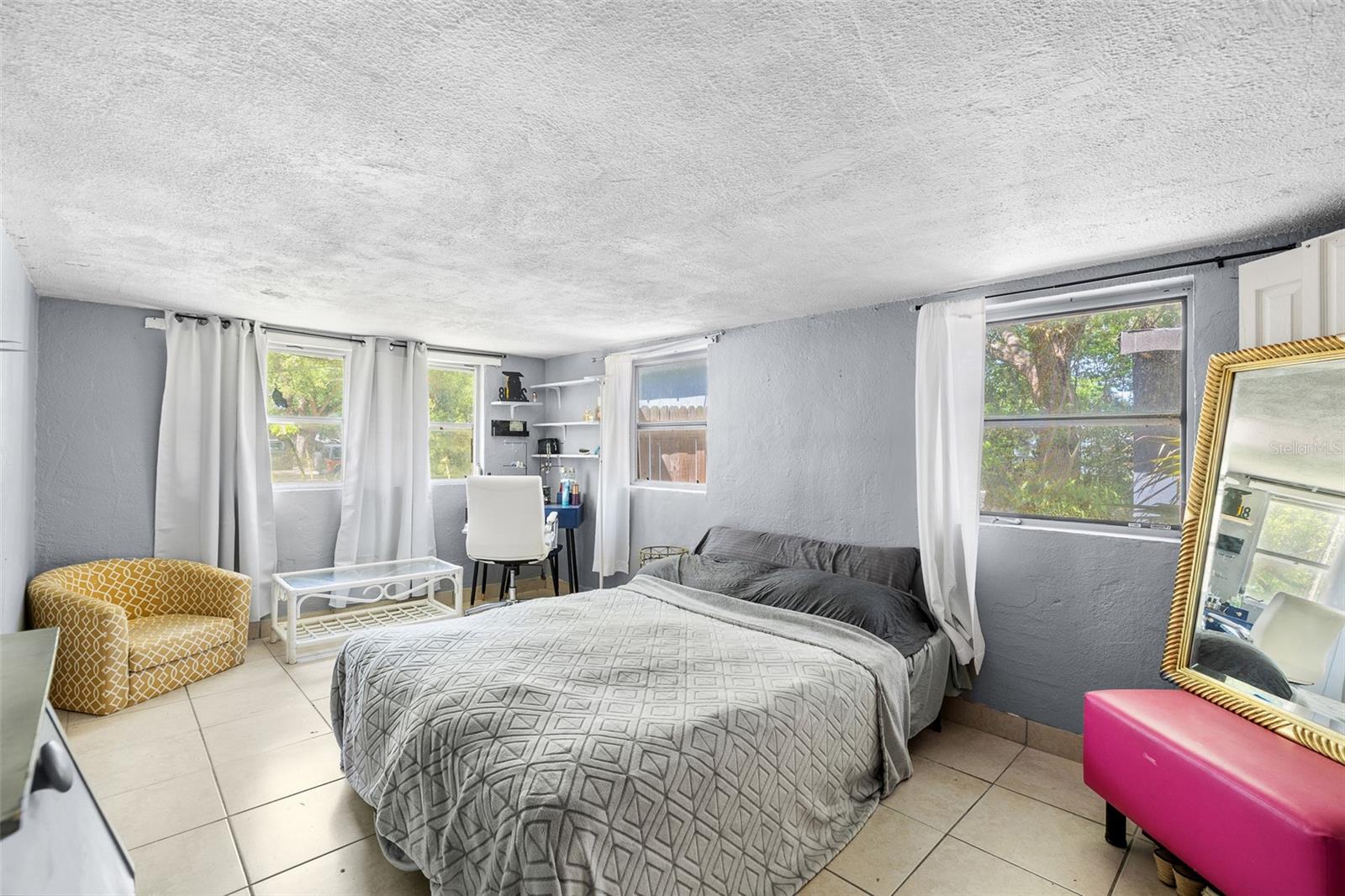 Image 14 of 28 For 1591 Prospect Avenue