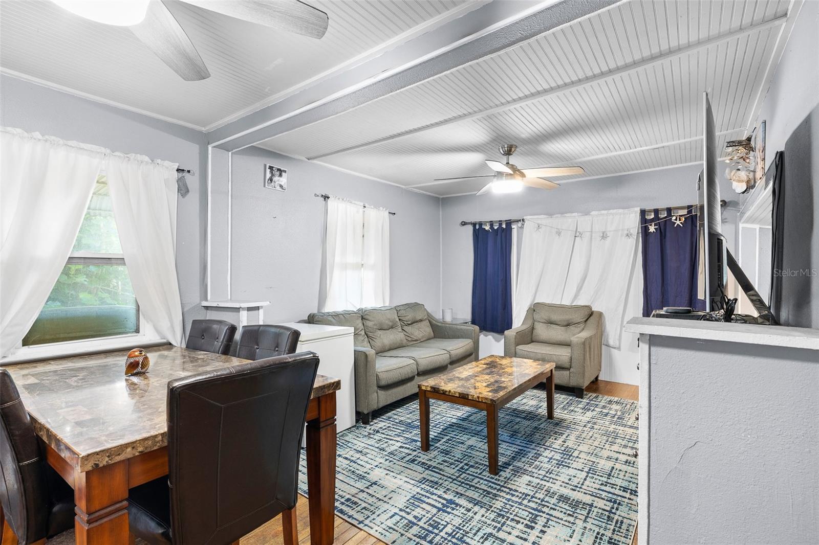 Image 9 of 28 For 1591 Prospect Avenue