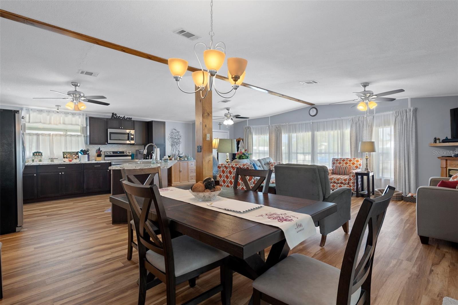 Image 11 of 52 For 16203 Brookridge Boulevard
