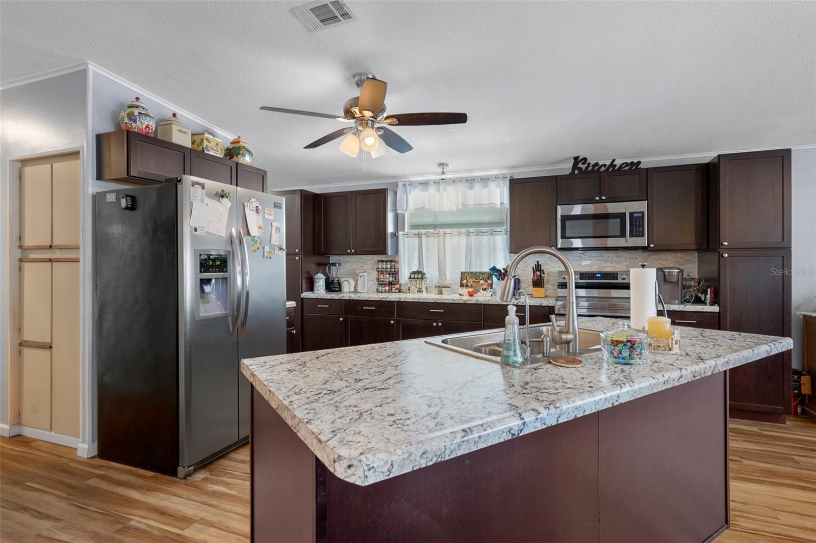 Image 14 of 52 For 16203 Brookridge Boulevard