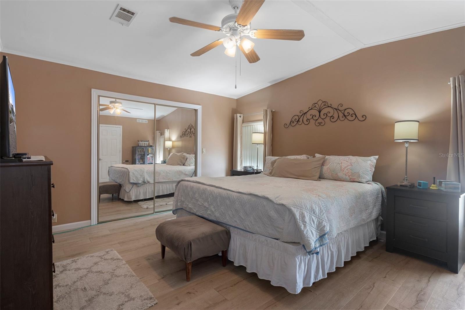 Image 23 of 52 For 16203 Brookridge Boulevard