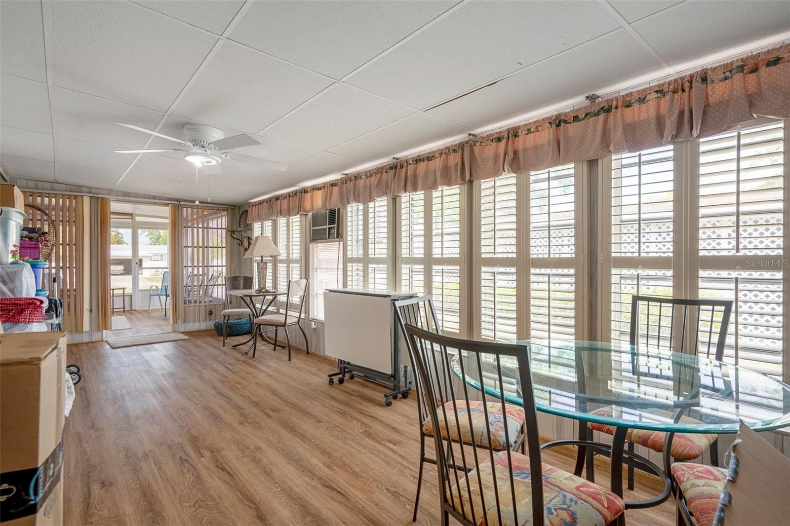 Image 31 of 52 For 16203 Brookridge Boulevard