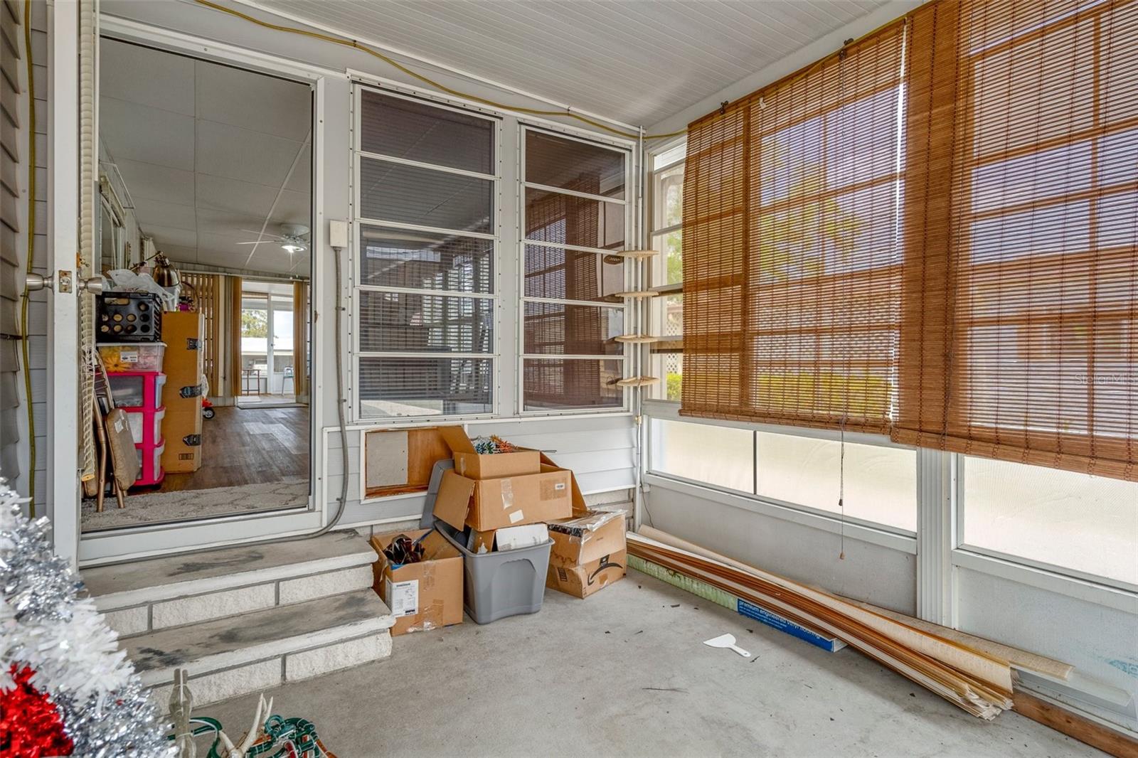 Image 33 of 52 For 16203 Brookridge Boulevard