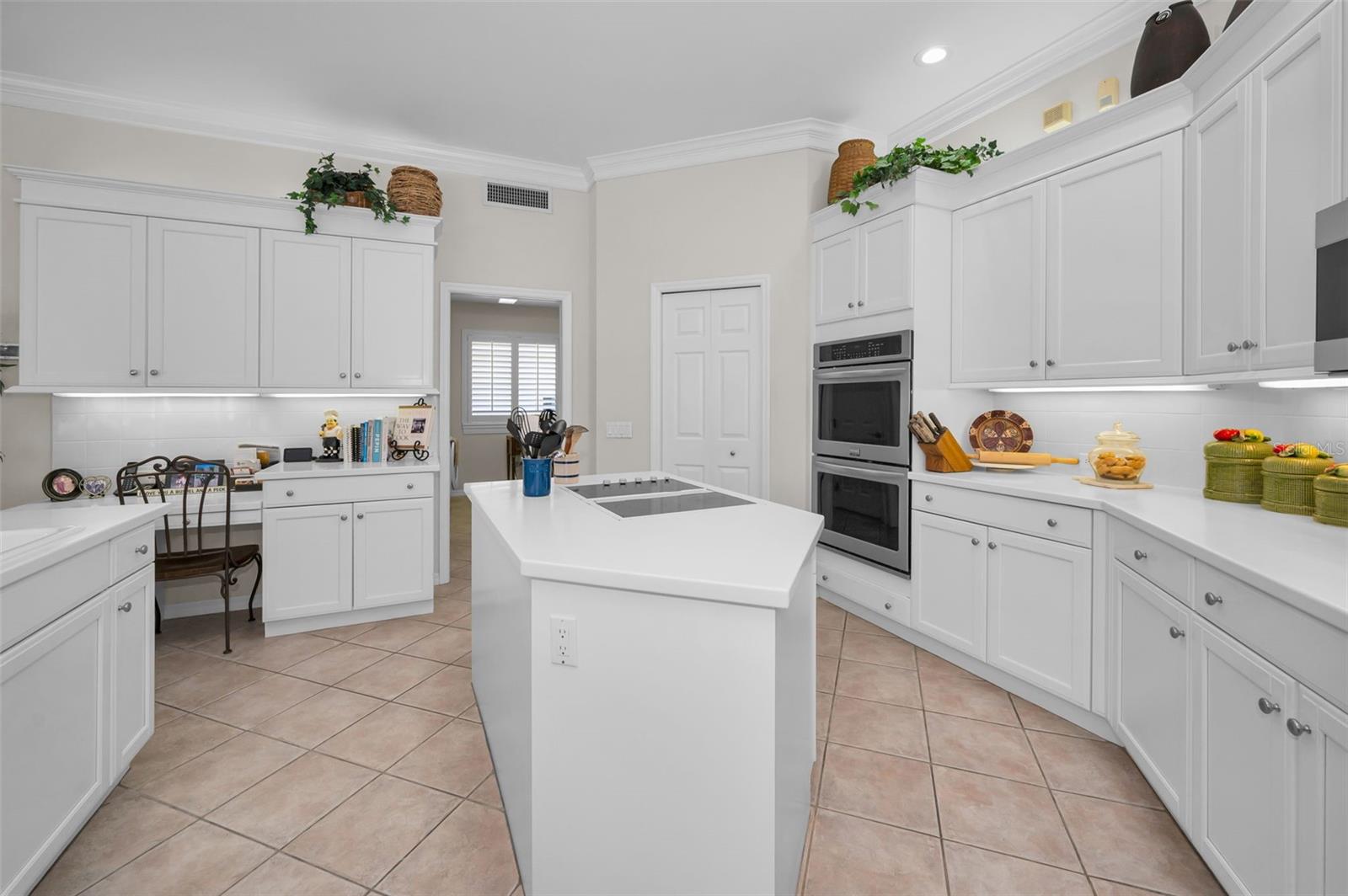 Image 16 of 91 For 4693 Aylesford Drive
