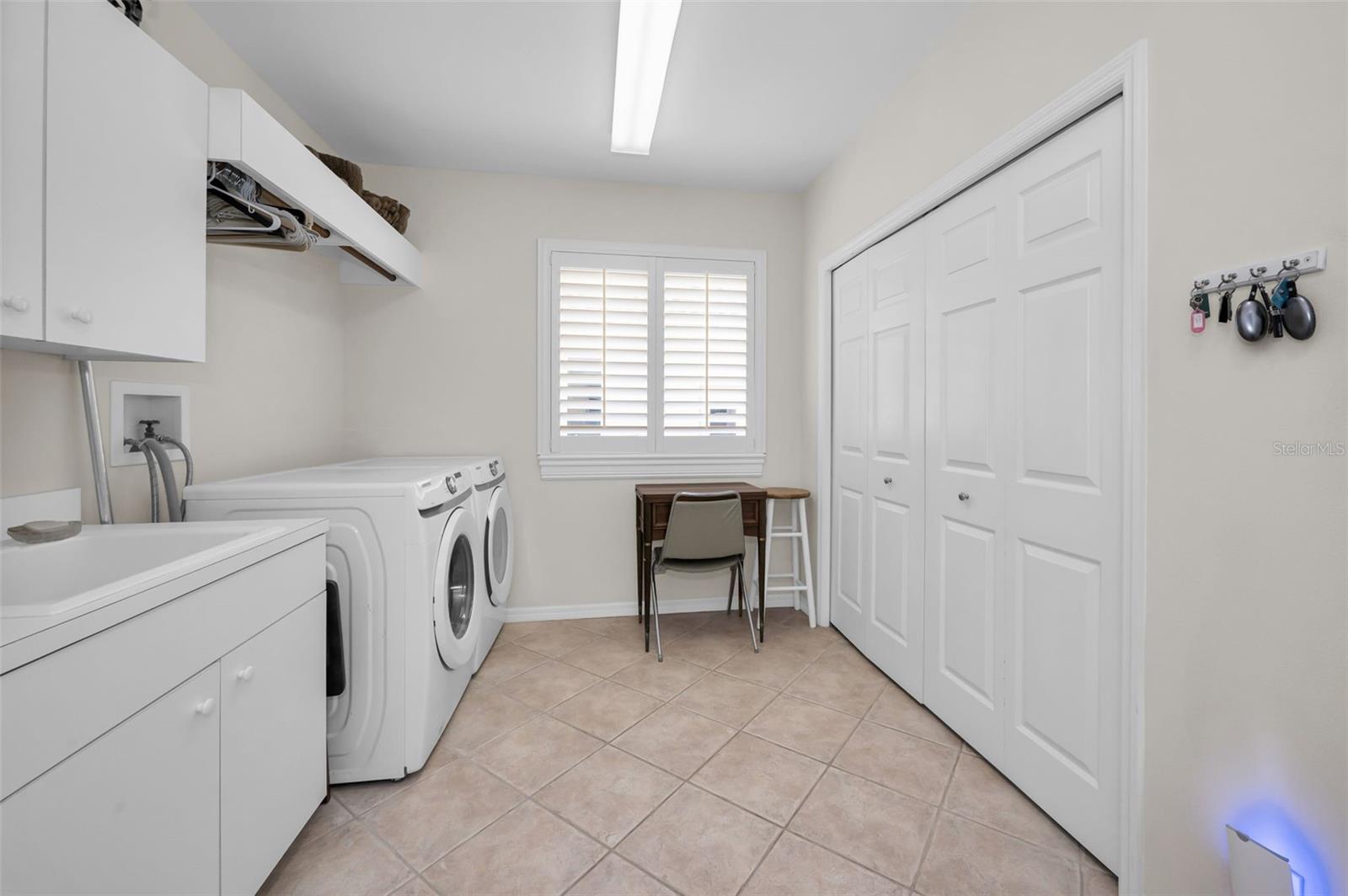 Image 41 of 91 For 4693 Aylesford Drive