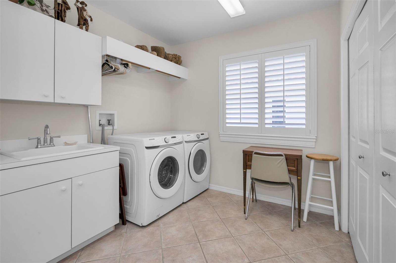 Image 42 of 91 For 4693 Aylesford Drive