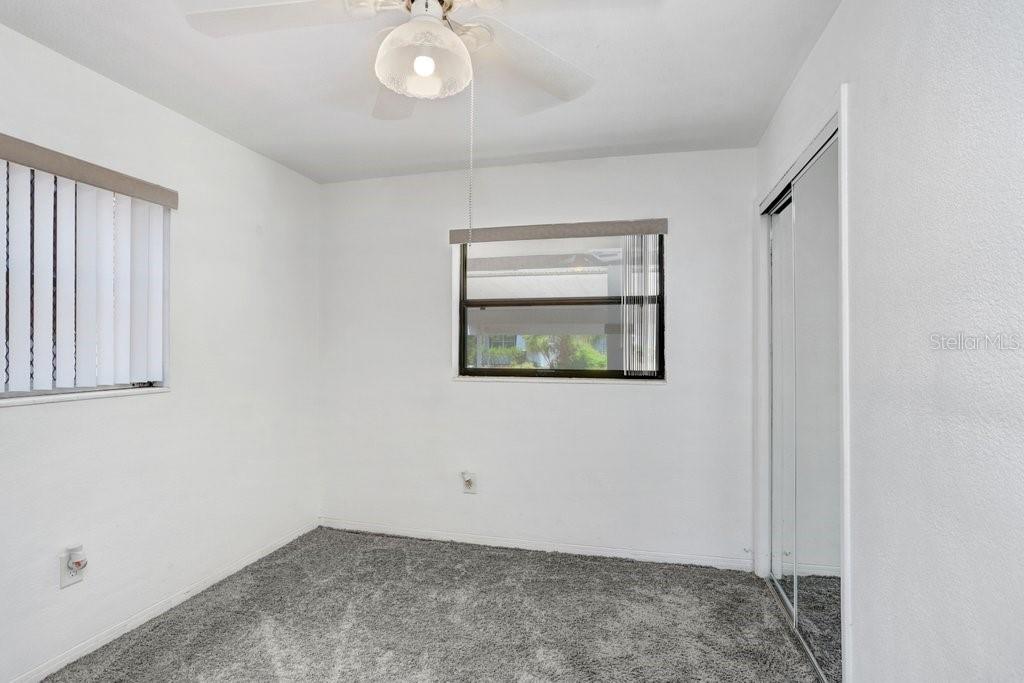 Image 10 of 32 For 1054 13th Avenue S