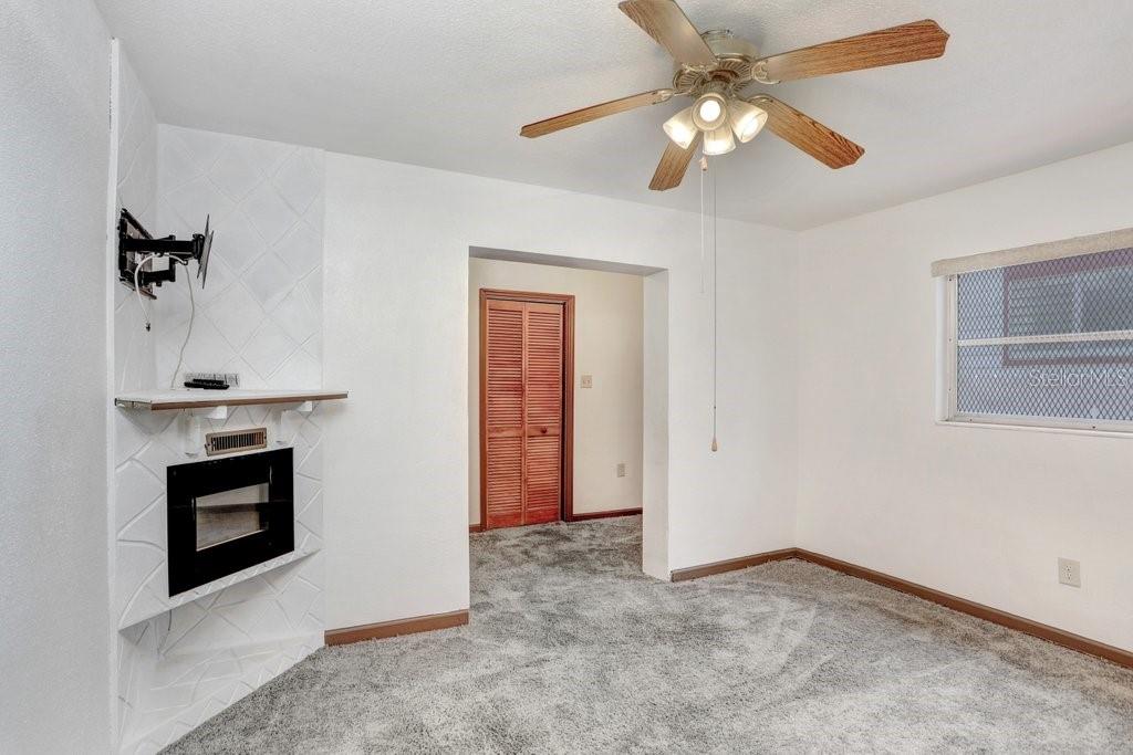 Image 6 of 32 For 1054 13th Avenue S