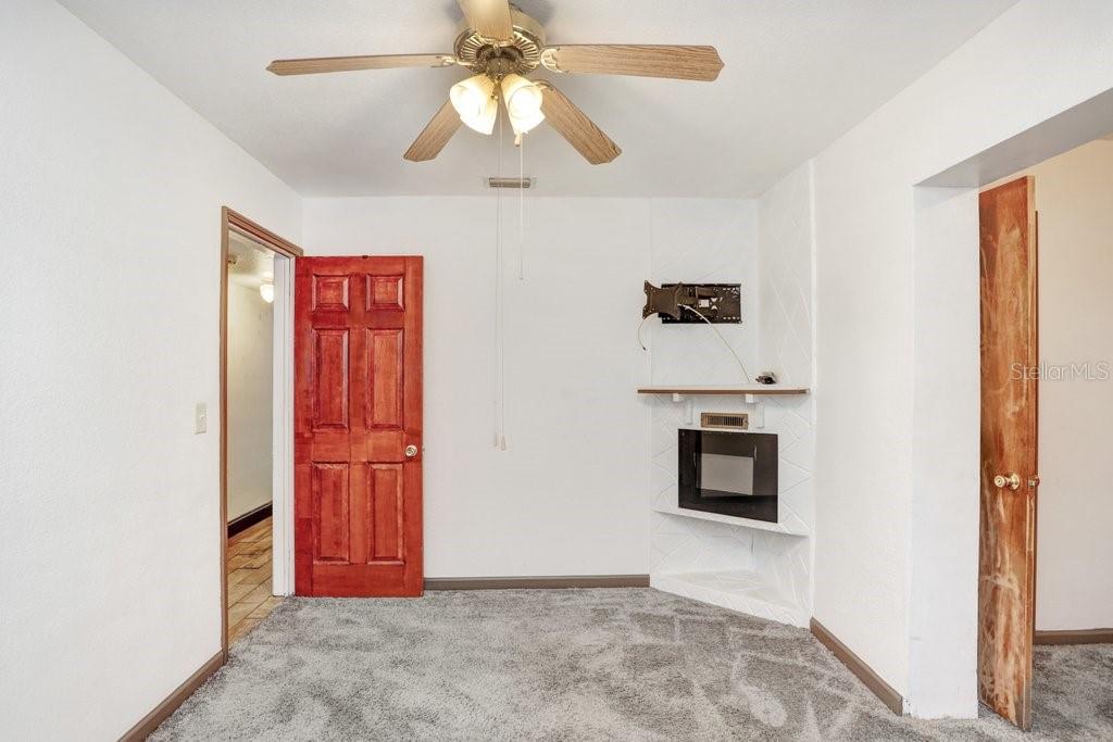 Image 7 of 32 For 1054 13th Avenue S