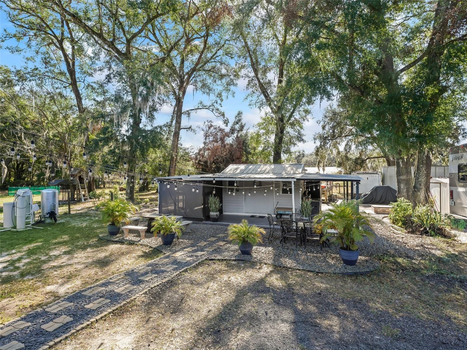 Image 33 of 50 For 15680 171st Lane