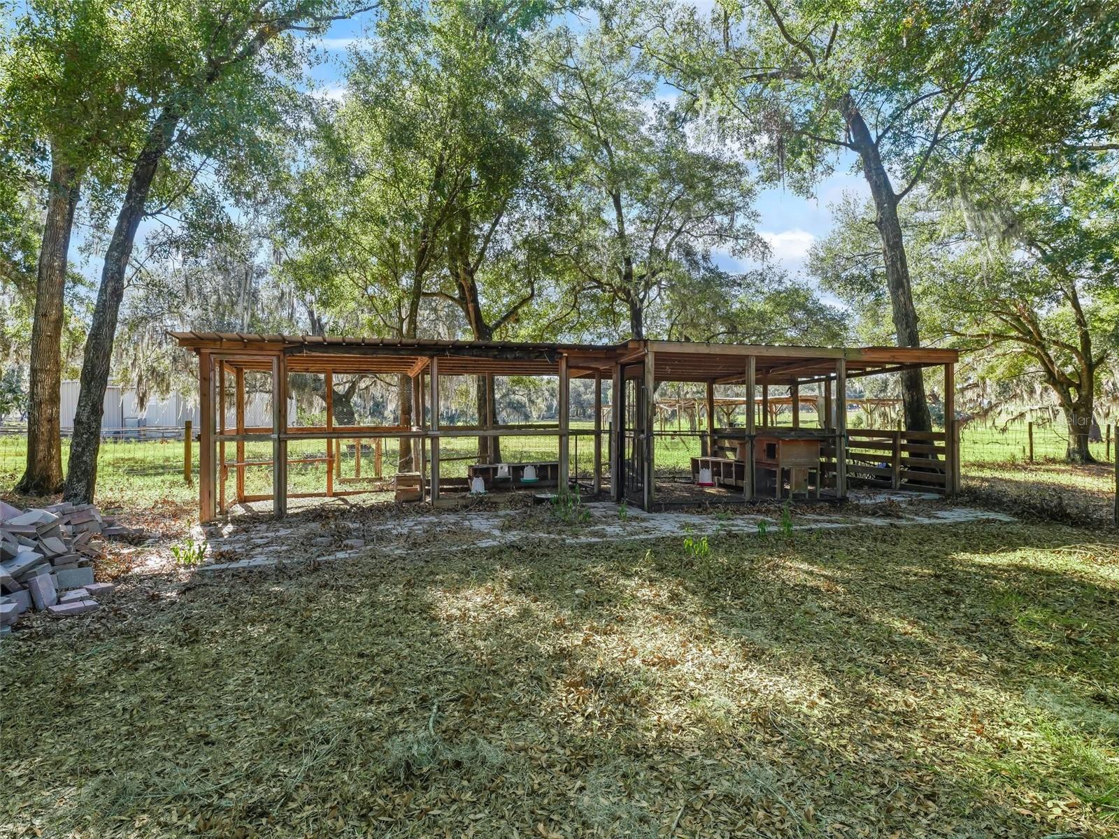Image 37 of 50 For 15680 171st Lane