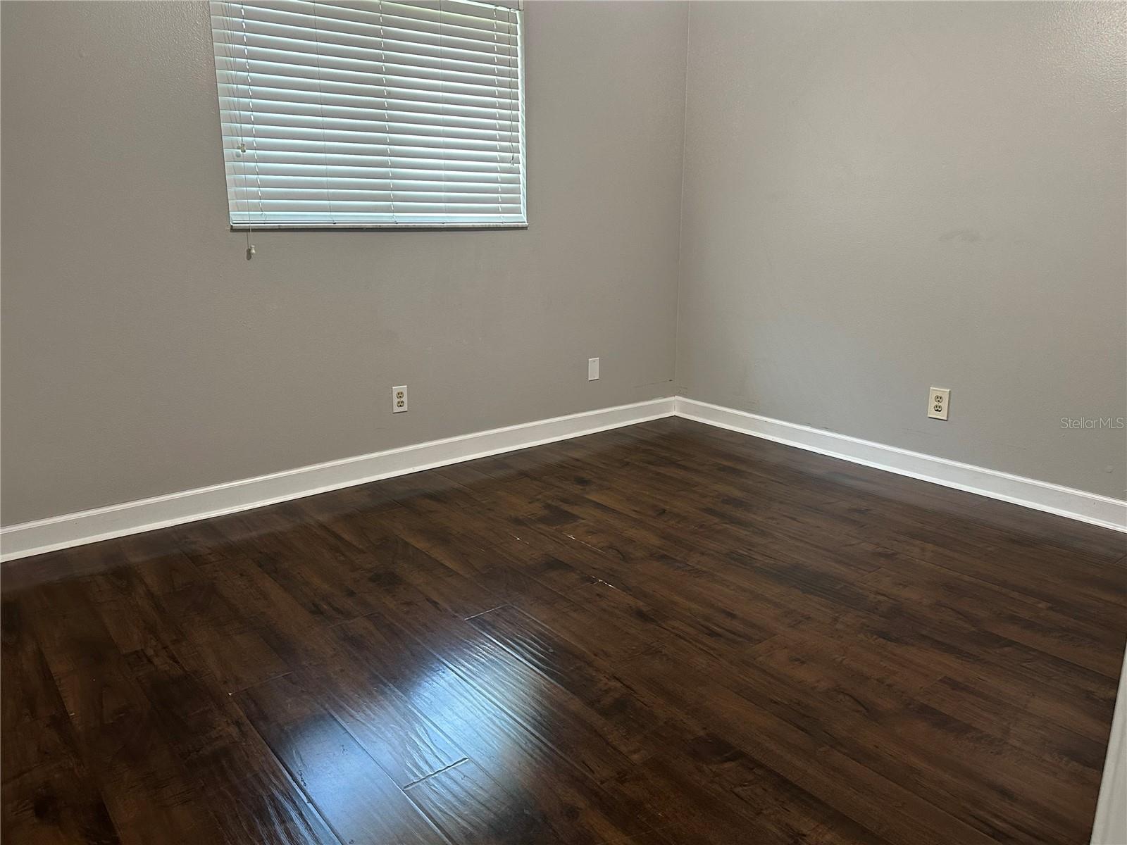 Image 9 of 32 For 2556 Elderberry Drive