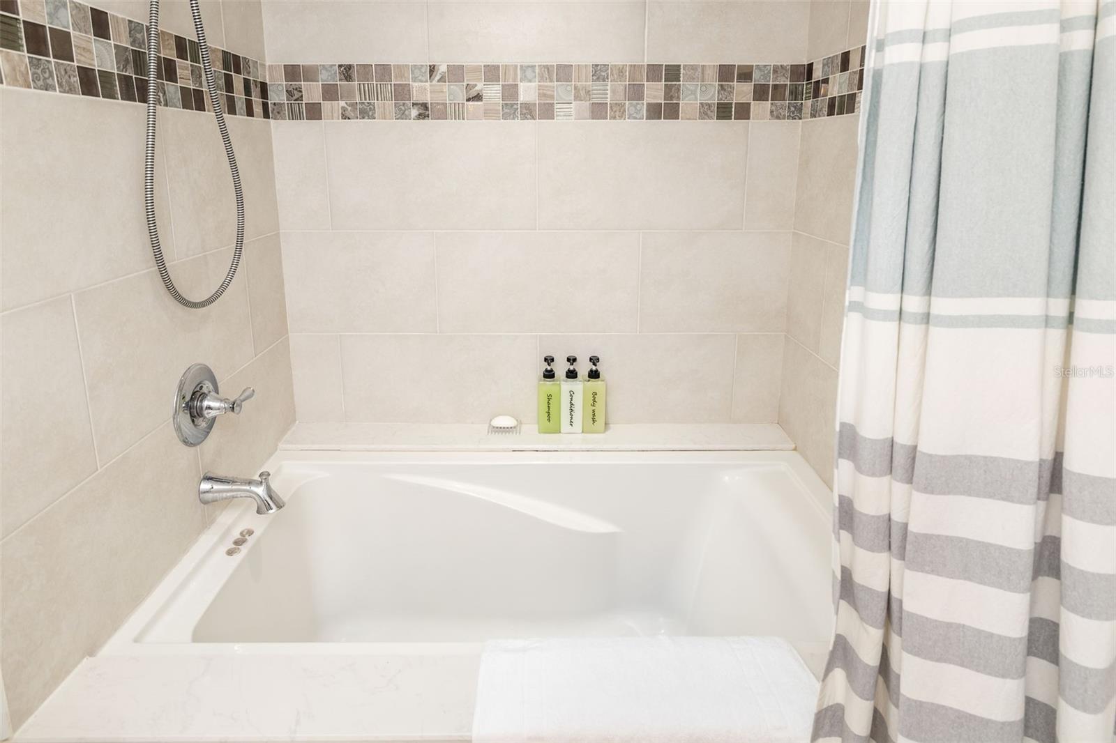 Image 21 of 36 For 6077 Bahia Del Mar Boulevard 125