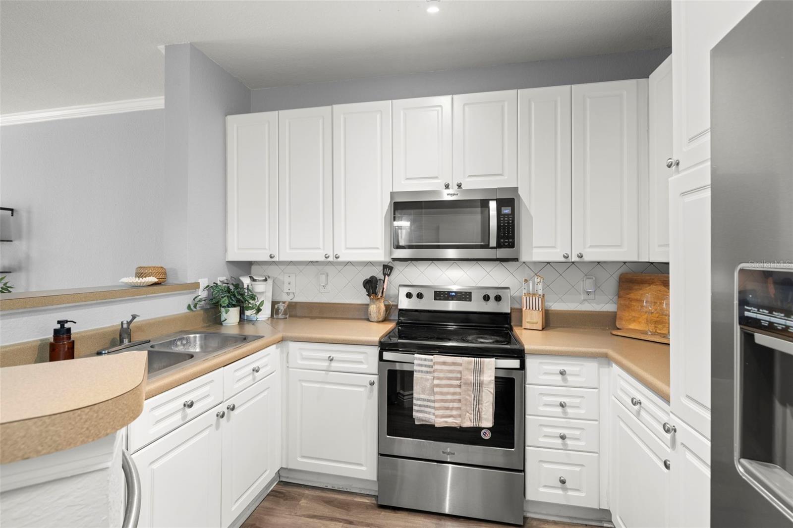 Image 7 of 17 For 4221 Spruce Street 1229