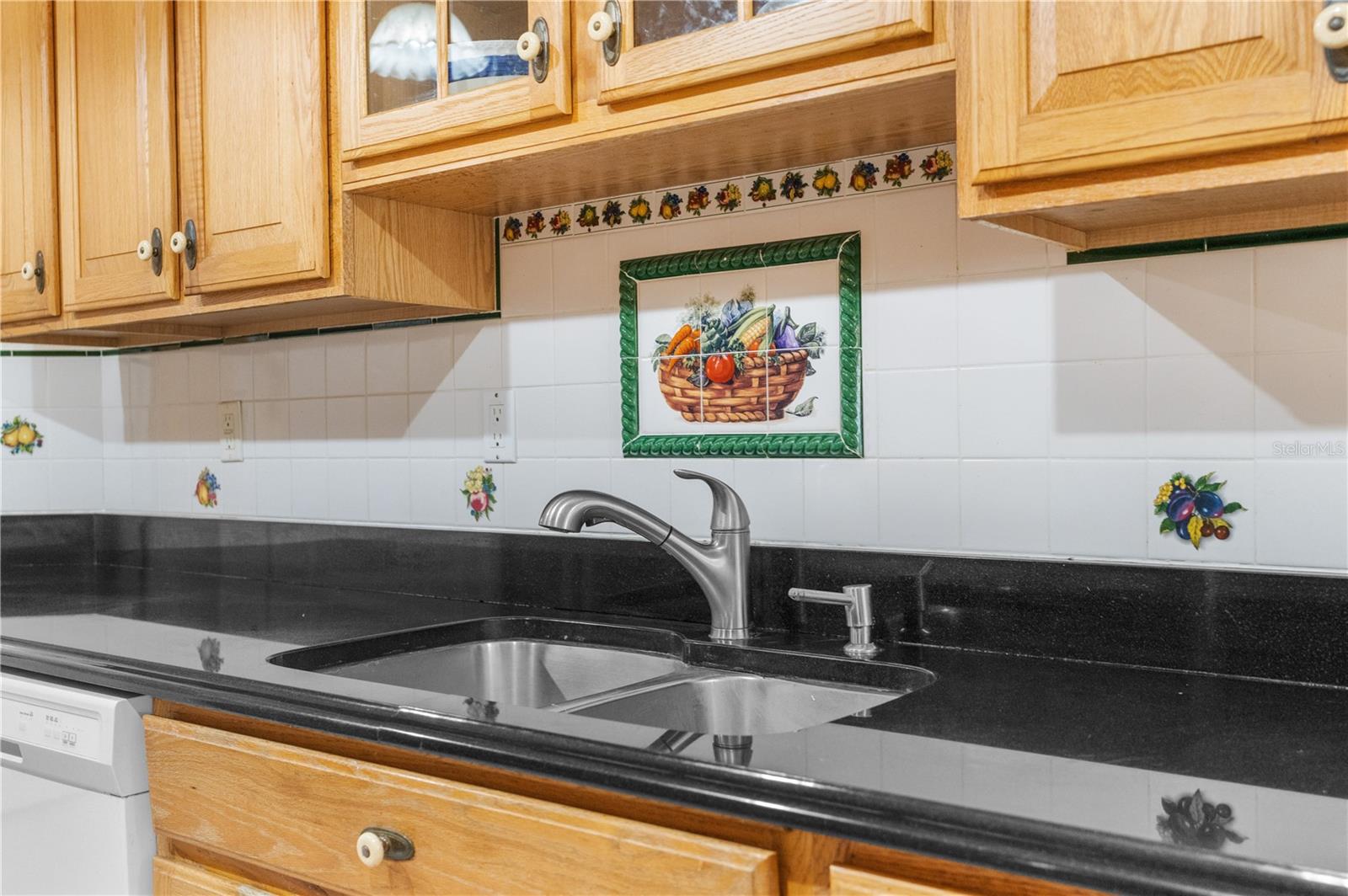 Image 15 of 40 For 5202 Lydia Court