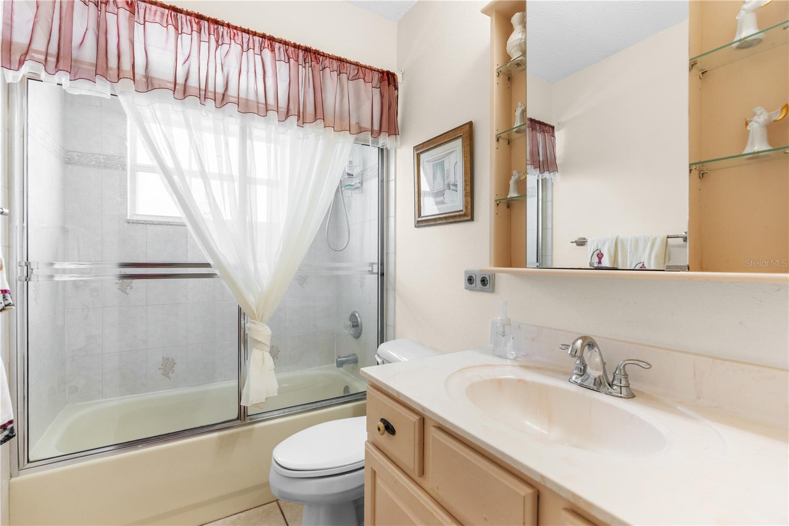 Image 25 of 40 For 5202 Lydia Court