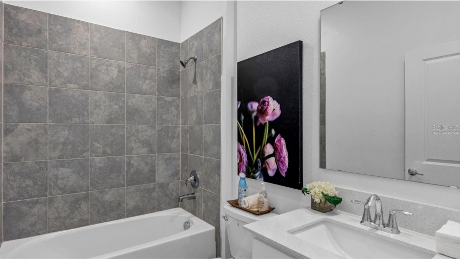 Image 8 of 14 For 705 Peroni Avenue