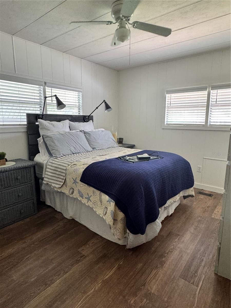 Image 17 of 21 For 3717 Anchor Drive