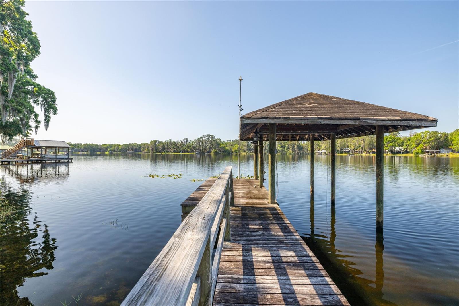Listing photo id 28 for 18132 Oakdale Road