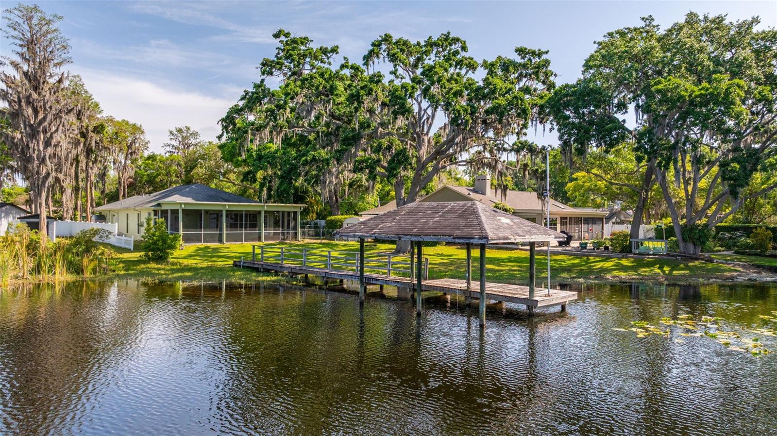 Listing photo id 32 for 18132 Oakdale Road
