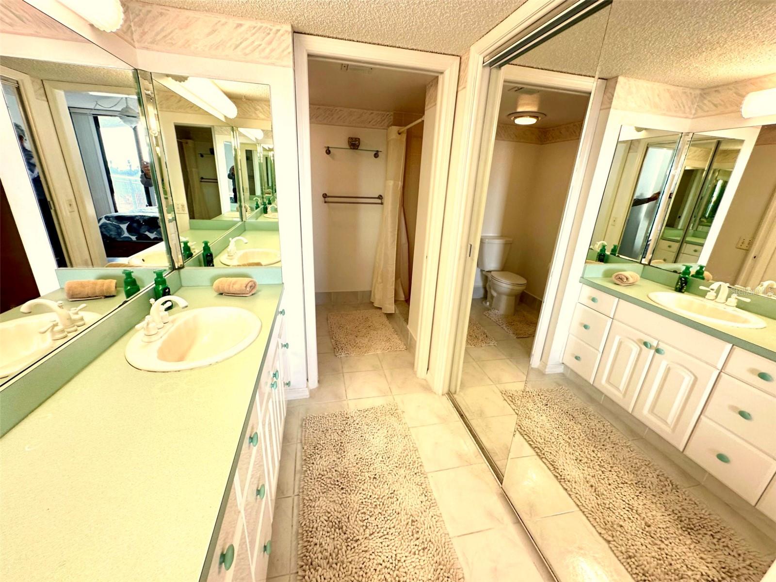 Image 14 of 67 For 690 Island Way 707