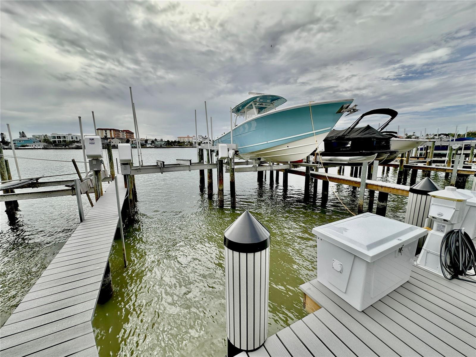 Image 69 of 74 For 690 Island Way 707