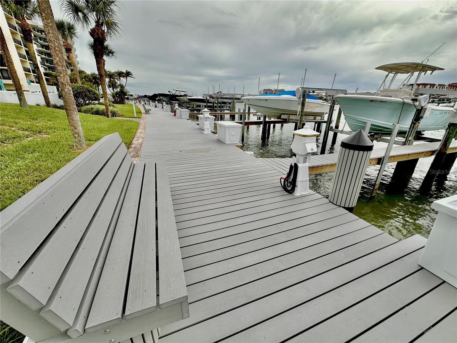Image 71 of 74 For 690 Island Way 707