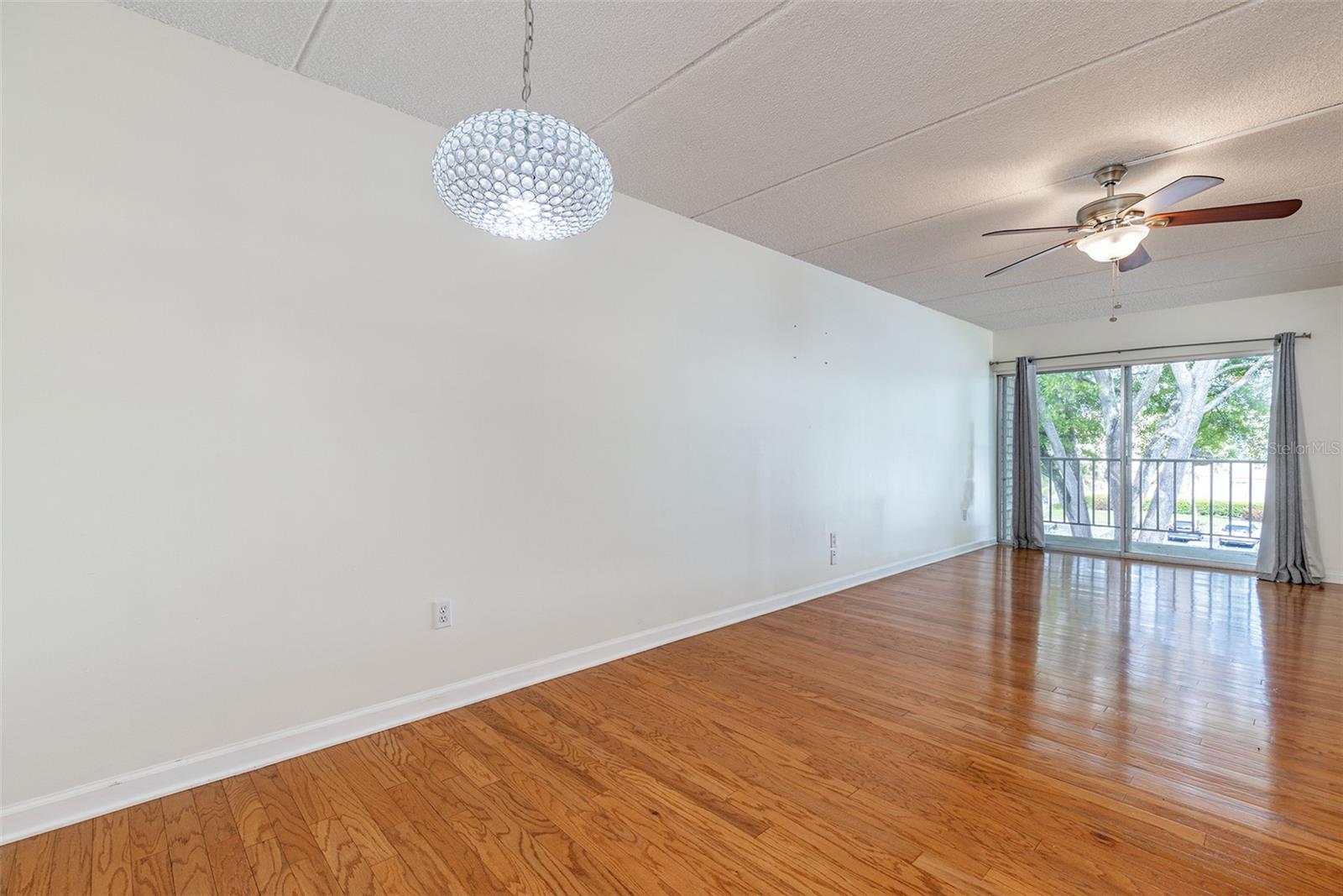 Image 14 of 32 For 3325 Bayshore Boulevard D35
