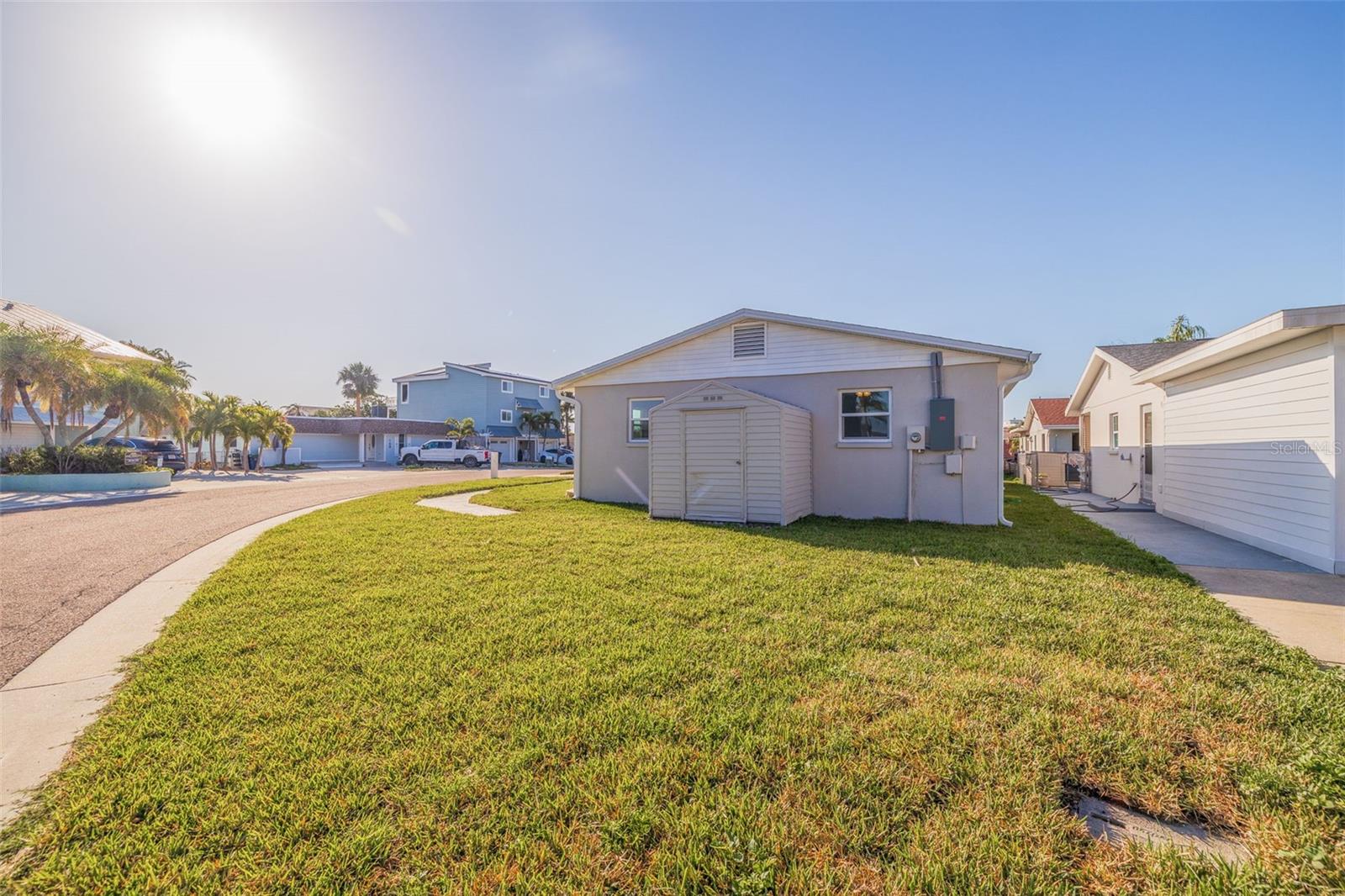 Image 29 of 37 For 145 174th Terrace Drive E
