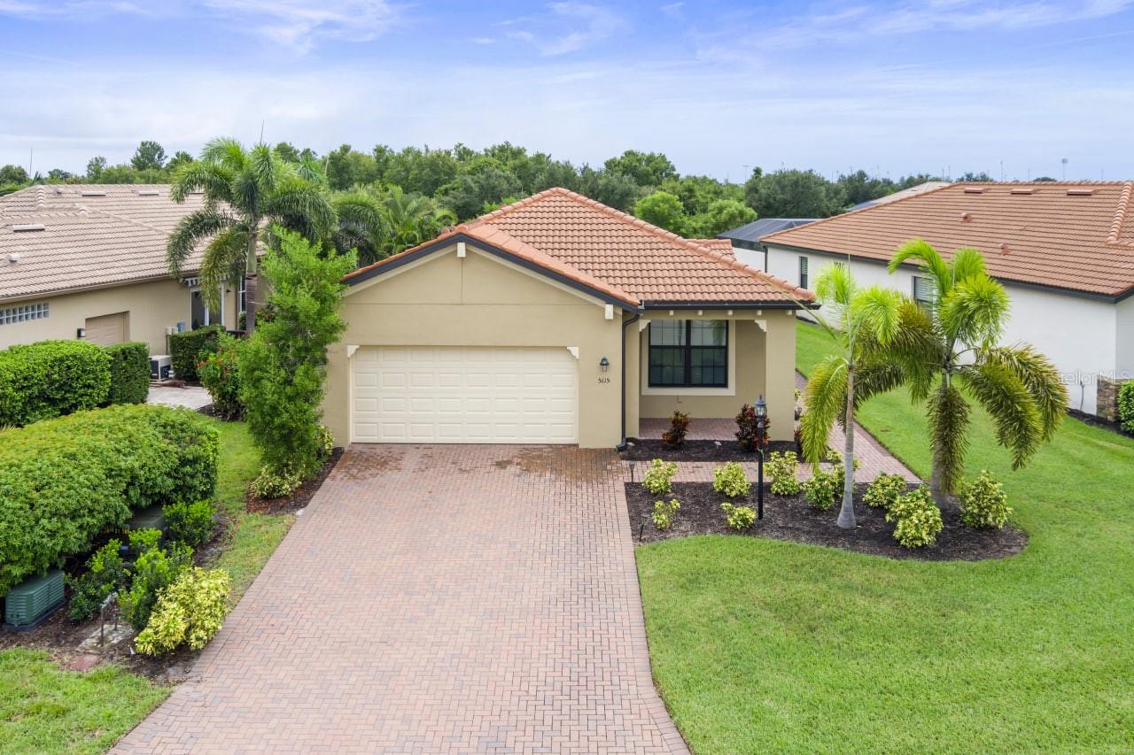 Image 3 of 61 For 5115 Tobermory Way